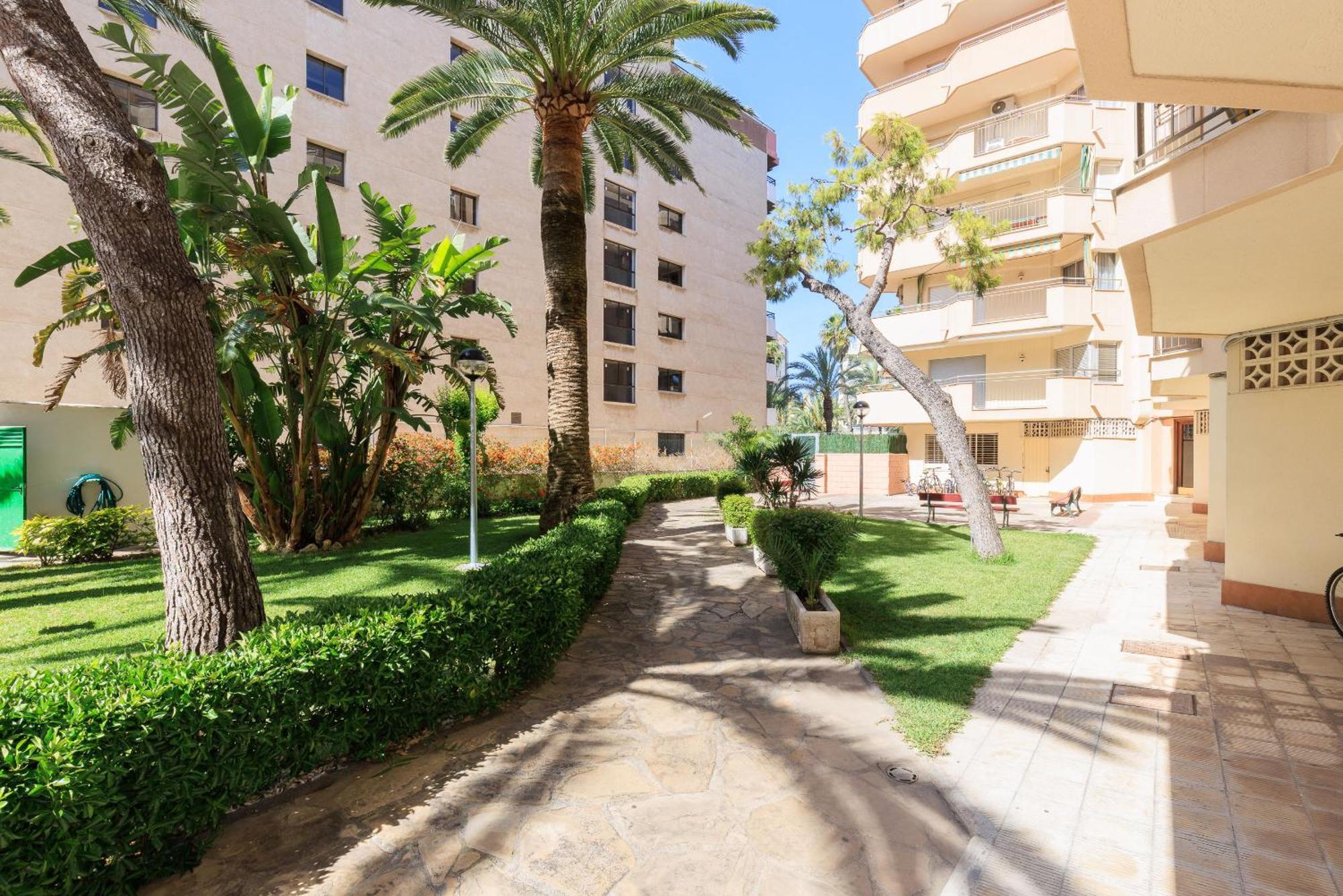 Rentalmar Murillo Plus Salou Bagian luar foto