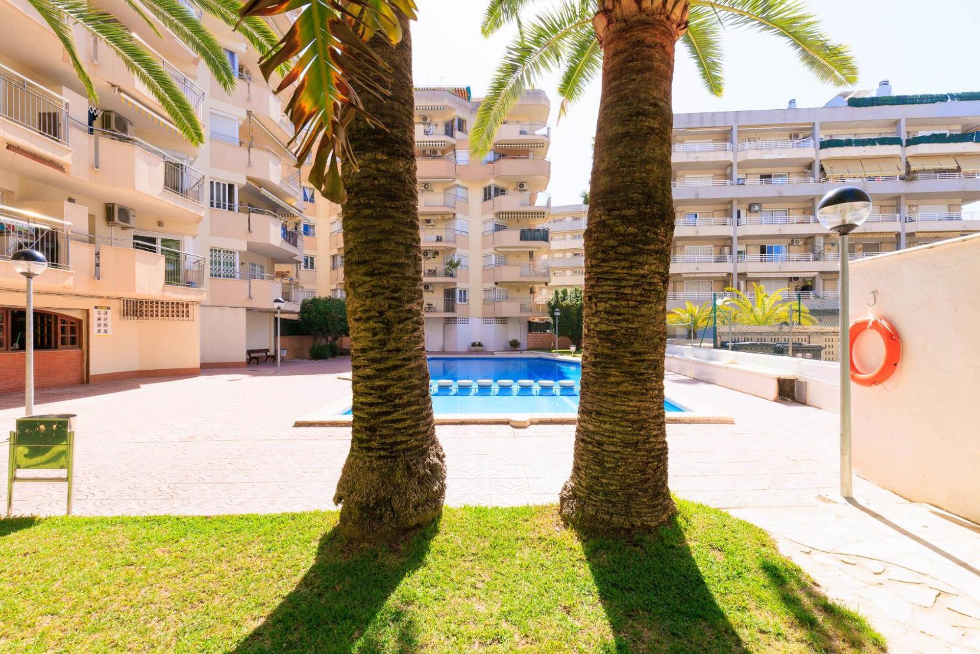 Rentalmar Murillo Plus Salou Bagian luar foto