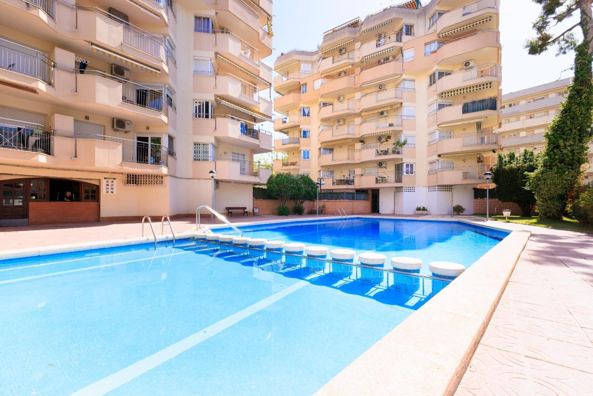 Rentalmar Murillo Plus Salou Bagian luar foto